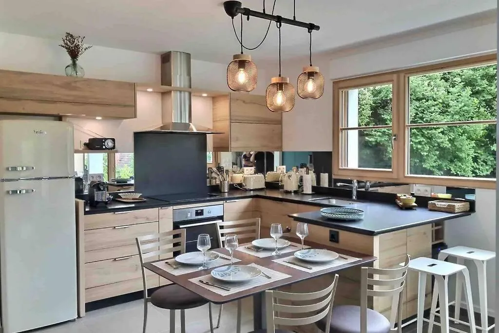 Apartment Tres Bel Appartement En Rez De Jardin, Talloires