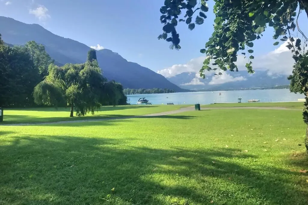 Tres Bel Appartement En Rez De Jardin, Talloires France